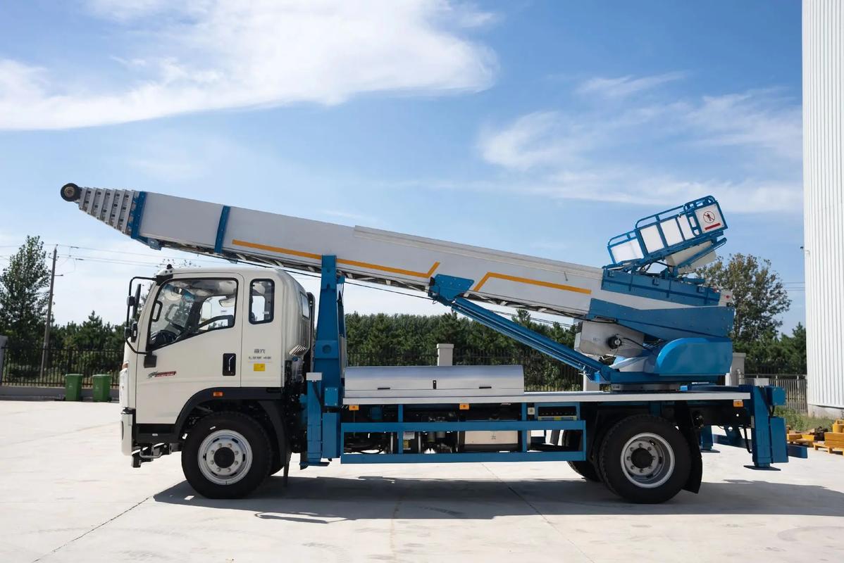 中原云梯上料车租赁费用