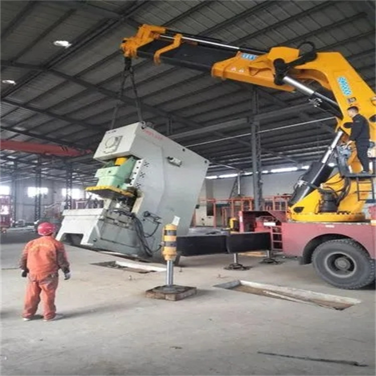 中原80吨折臂吊车出租附近电话